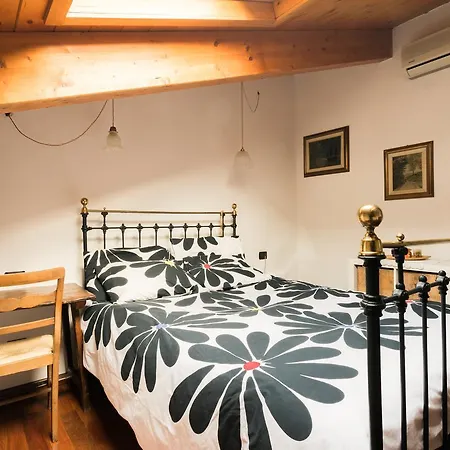 Eclectic Mansard - Rentallcomo Apartmán Como
